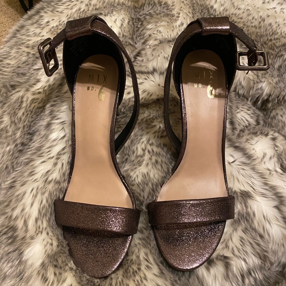 Womens Bronze shimmer heels